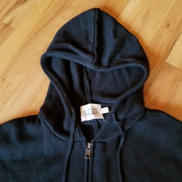 UGG Sweater Knit Zip-Up Poncho - Picture 5 of 8